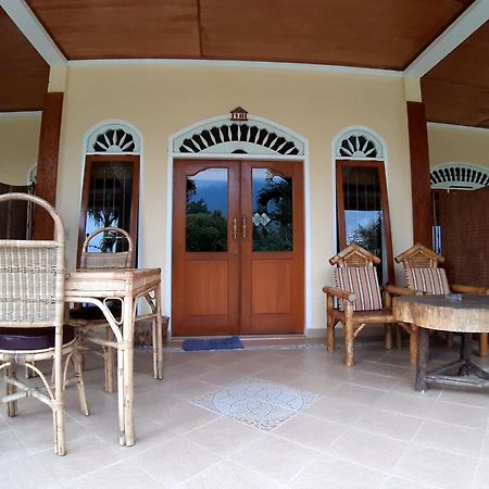 Tabo Cottages Tuk Tuk Exterior photo