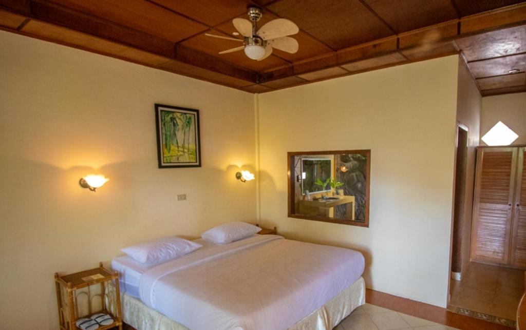 Tabo Cottages Tuk Tuk Exterior photo