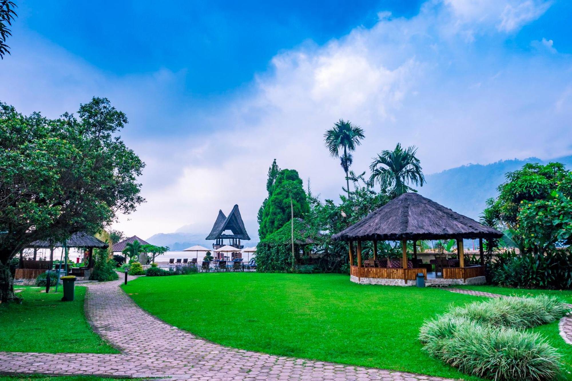 Tabo Cottages Tuk Tuk Exterior photo