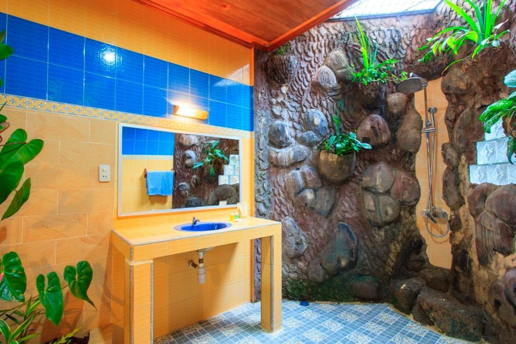 Tabo Cottages Tuk Tuk Exterior photo