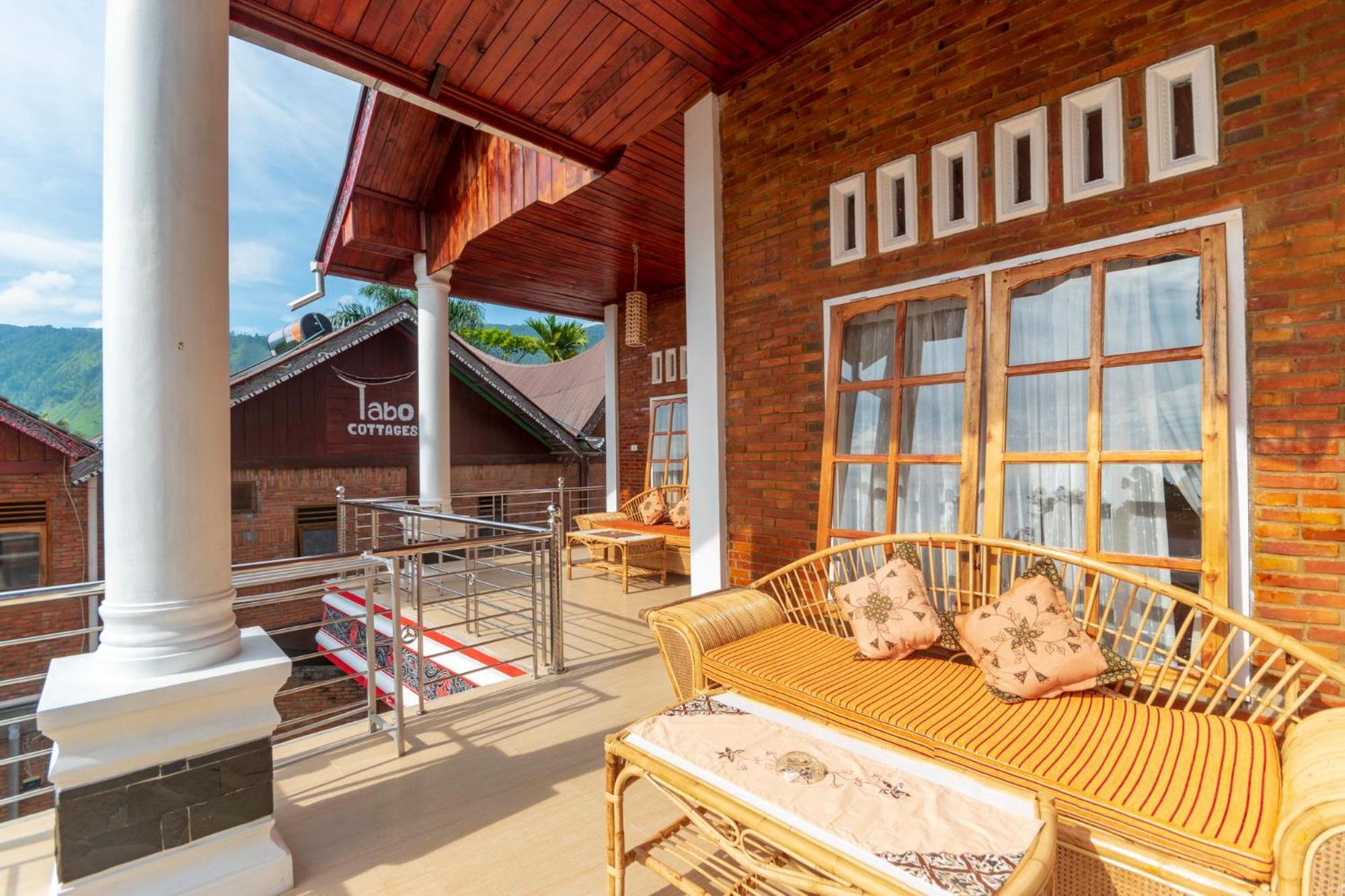 Tabo Cottages Tuk Tuk Exterior photo