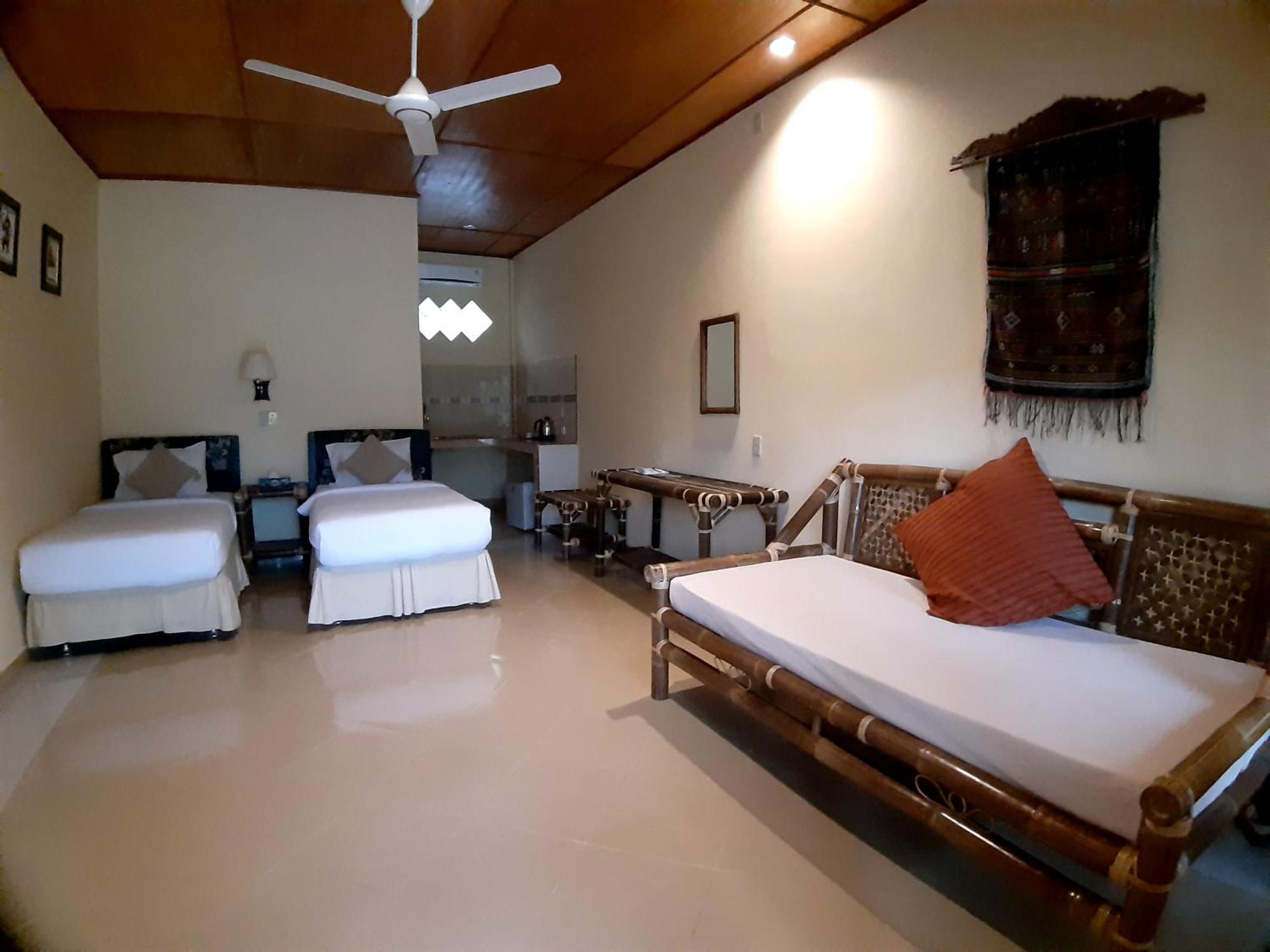 Tabo Cottages Tuk Tuk Exterior photo